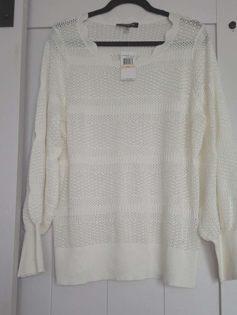 Cable & Gauge Lightweight Open-Knit Winter White Sweater – Women